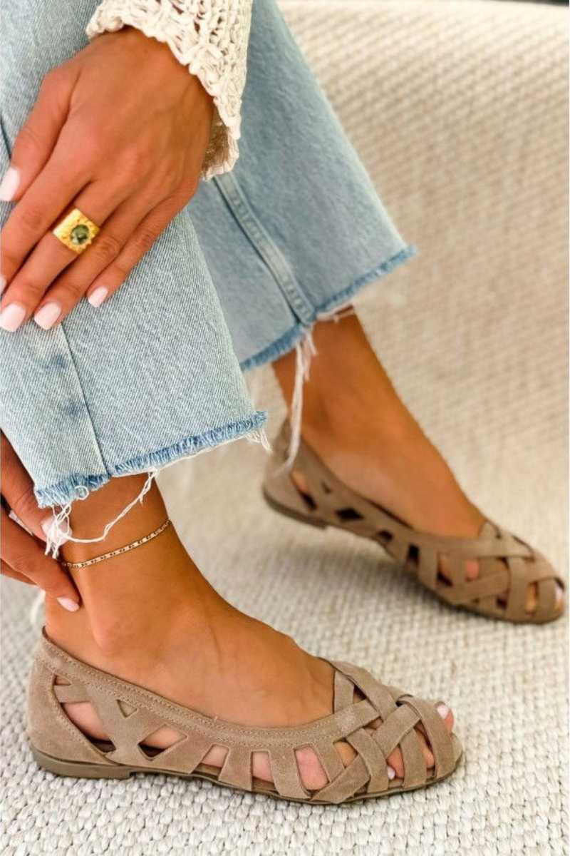 Sandali | Sandali Piatti Con Punta Aperta E Tessuto Intrecciato