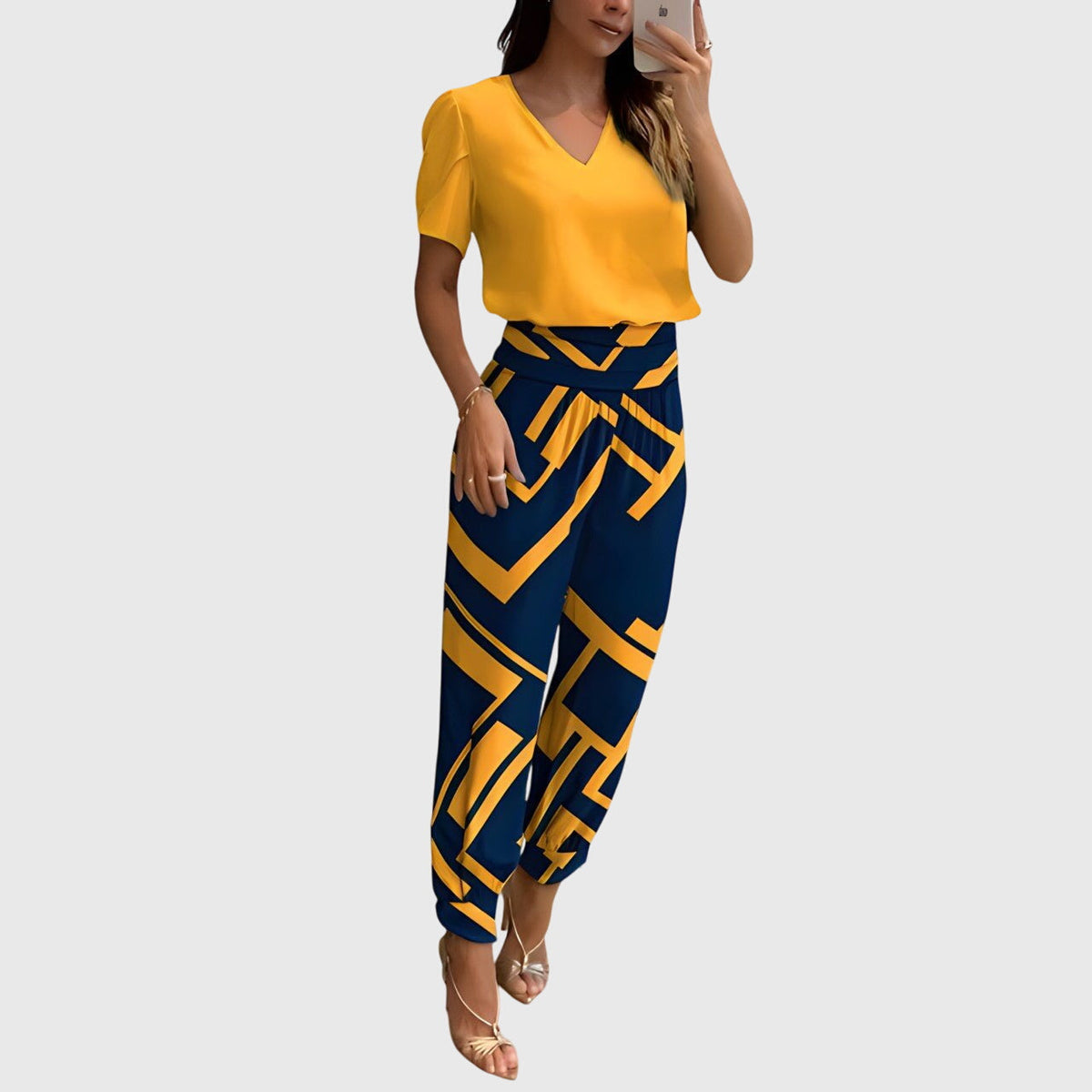 Jennifer | Set Di Blusa E Pantaloni Alla Moda